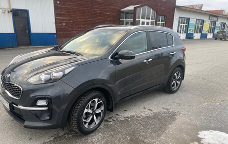 KIA Sportage IV рестайлинг, 2019 год, 2 350 000 рублей, 2 фотография