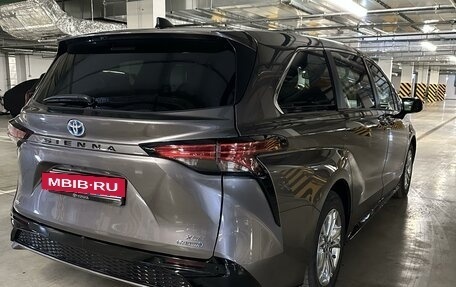 Toyota Sienna, 2021 год, 5 100 000 рублей, 5 фотография