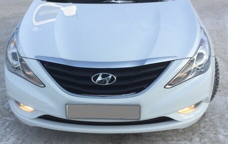 Hyundai Sonata VI, 2011 год, 1 050 000 рублей, 3 фотография