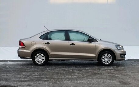 Volkswagen Polo VI (EU Market), 2015 год, 930 000 рублей, 4 фотография