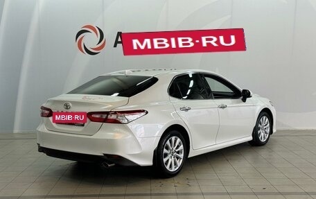 Toyota Camry, 2019 год, 3 070 000 рублей, 5 фотография