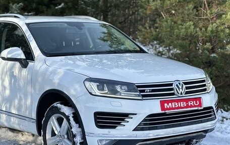 Volkswagen Touareg III, 2015 год, 3 599 999 рублей, 4 фотография