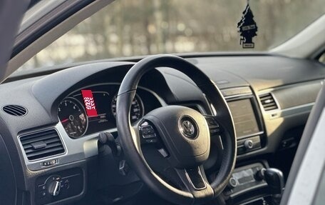 Volkswagen Touareg III, 2015 год, 3 599 999 рублей, 14 фотография