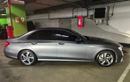 Mercedes-Benz E-Класс, 2019 год, 5 800 000 рублей, 4 фотография