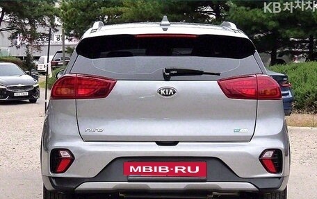 KIA Niro I, 2020 год, 2 300 000 рублей, 3 фотография