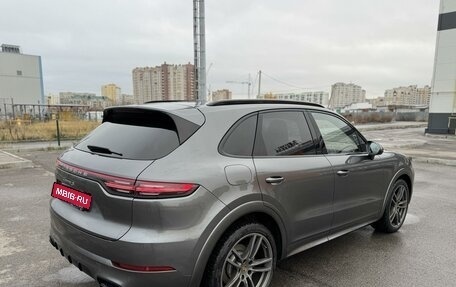 Porsche Cayenne III, 2018 год, 8 550 000 рублей, 2 фотография