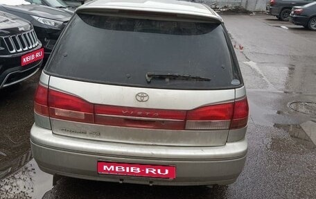 Toyota Vista V30, 2002 год, 550 000 рублей, 1 фотография