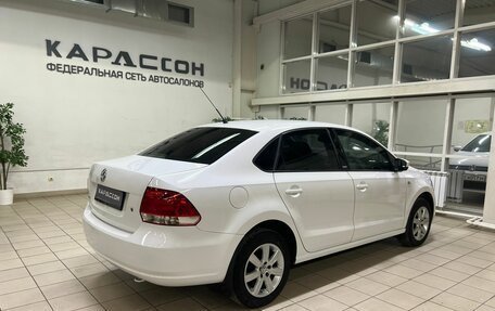 Volkswagen Polo VI (EU Market), 2011 год, 850 000 рублей, 2 фотография