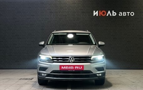 Volkswagen Tiguan II, 2017 год, 2 532 000 рублей, 2 фотография