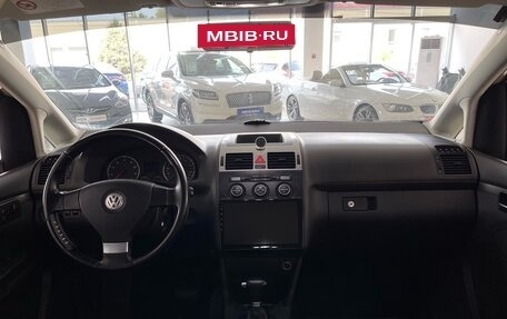 Volkswagen Touran III, 2010 год, 1 320 000 рублей, 9 фотография