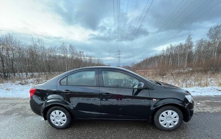 Chevrolet Aveo III, 2014 год, 915 000 рублей, 2 фотография