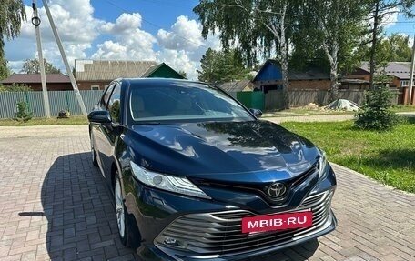 Toyota Camry, 2019 год, 3 390 000 рублей, 11 фотография