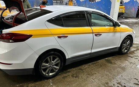 Hyundai Elantra VI рестайлинг, 2017 год, 1 200 000 рублей, 19 фотография