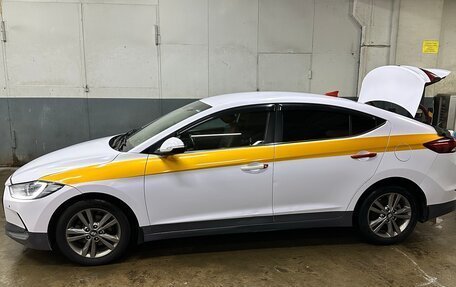 Hyundai Elantra VI рестайлинг, 2017 год, 1 200 000 рублей, 22 фотография