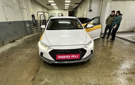 Hyundai Elantra VI рестайлинг, 2017 год, 1 200 000 рублей, 8 фотография