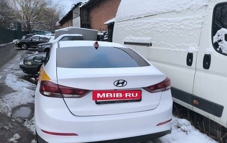 Hyundai Elantra VI рестайлинг, 2017 год, 1 200 000 рублей, 23 фотография