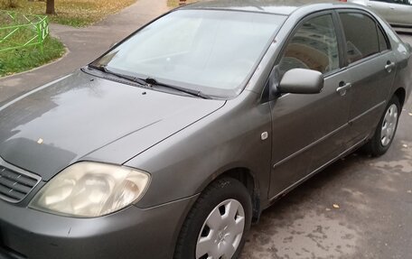 Toyota Corolla, 2004 год, 1 фотография