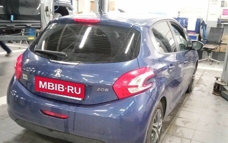 Peugeot 208 II, 2013 год, 821 000 рублей, 3 фотография