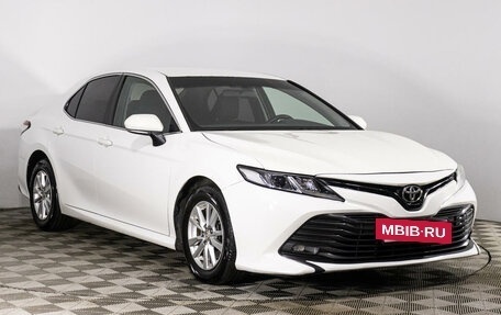 Toyota Camry, 2018 год, 2 309 000 рублей, 3 фотография