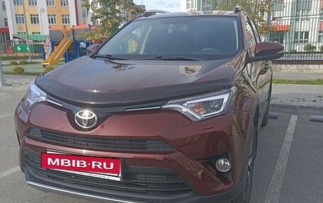 Toyota RAV4, 2019 год, 2 990 000 рублей, 6 фотография