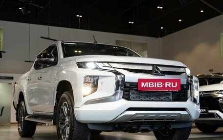 Mitsubishi L200 IV рестайлинг, 2021 год, 5 250 000 рублей, 8 фотография