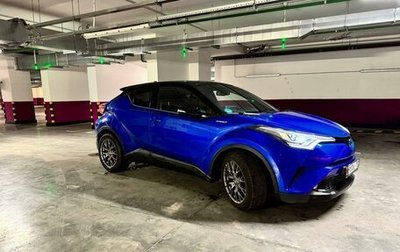 Toyota C-HR I рестайлинг, 2018 год, 2 700 000 рублей, 1 фотография