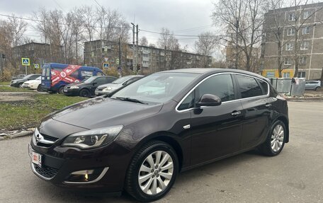 Opel Astra J, 2013 год, 950 000 рублей, 1 фотография