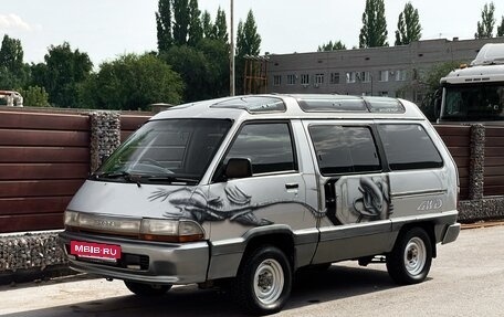 Toyota Town Ace III, 1990 год, 430 000 рублей, 2 фотография