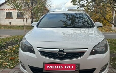 Opel Astra J, 2011 год, 960 000 рублей, 9 фотография