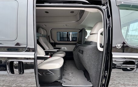 Hyundai Grand Starex Grand Starex I рестайлинг 2, 2019 год, 4 800 000 рублей, 21 фотография