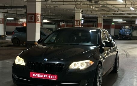 BMW 5 серия, 2010 год, 2 050 000 рублей, 2 фотография