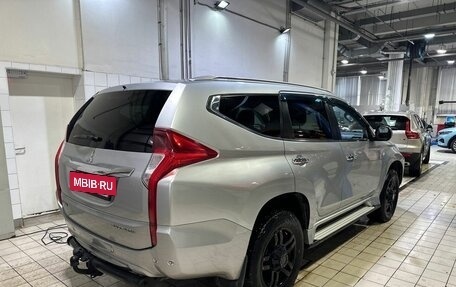 Mitsubishi Pajero Sport III рестайлинг, 2018 год, 3 197 000 рублей, 6 фотография