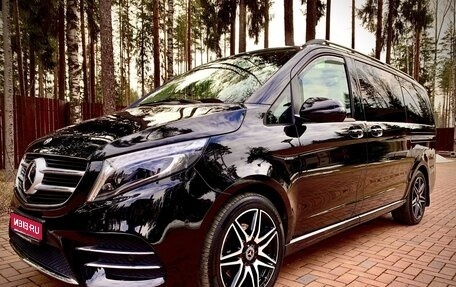 Mercedes-Benz V-Класс, 2018 год, 7 950 000 рублей, 1 фотография