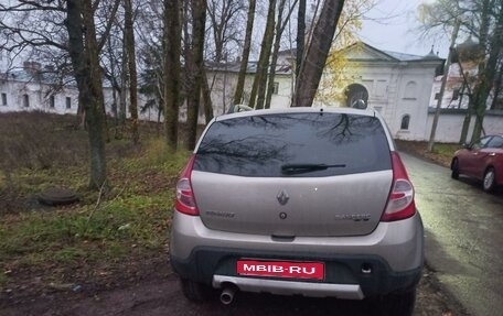 Renault Sandero II рестайлинг, 2014 год, 680 000 рублей, 1 фотография