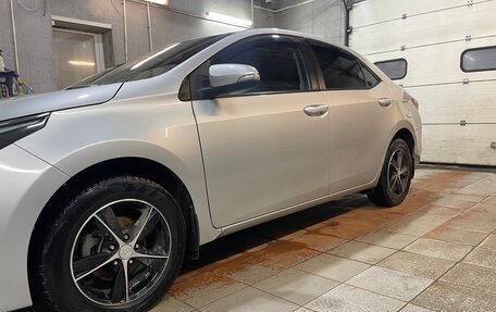 Toyota Corolla, 2014 год, 1 530 000 рублей, 2 фотография