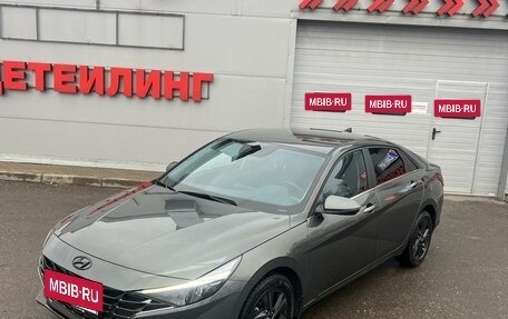 Hyundai Elantra, 2021 год, 2 990 000 рублей, 3 фотография