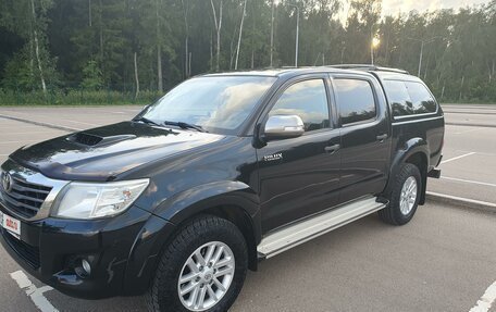 Toyota Hilux VII, 2013 год, 2 800 000 рублей, 2 фотография