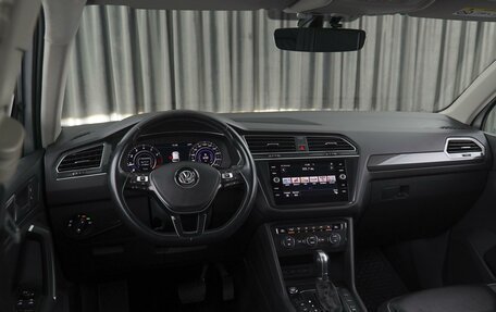 Volkswagen Tiguan II, 2018 год, 3 699 000 рублей, 6 фотография