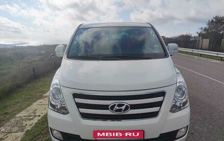 Hyundai Grand Starex Grand Starex I рестайлинг 2, 2016 год, 3 150 000 рублей, 7 фотография