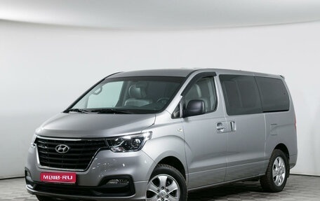 Hyundai Grand Starex Grand Starex I рестайлинг 2, 2020 год, 4 789 000 рублей, 1 фотография