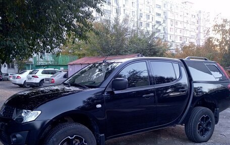 Mitsubishi L200 IV рестайлинг, 2013 год, 2 500 000 рублей, 2 фотография