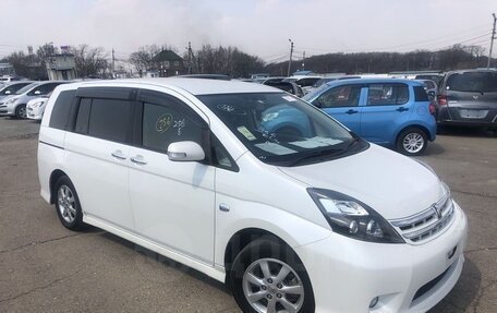 Toyota ISis I, 2015 год, 1 475 000 рублей, 3 фотография