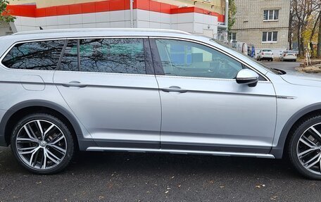 Volkswagen Passat B8 рестайлинг, 2019 год, 3 185 000 рублей, 4 фотография