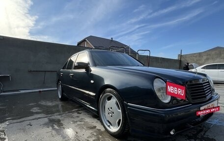 Mercedes-Benz E-Класс, 1996 год, 1 180 000 рублей, 5 фотография