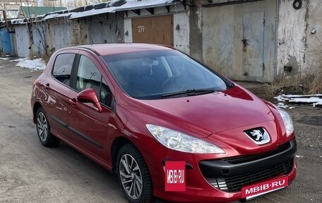 Peugeot 308 II, 2011 год, 617 999 рублей, 2 фотография