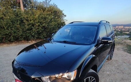 Mitsubishi Outlander III рестайлинг 3, 2011 год, 1 465 000 рублей, 3 фотография