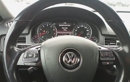 Volkswagen Touareg III, 2011 год, 2 500 000 рублей, 16 фотография