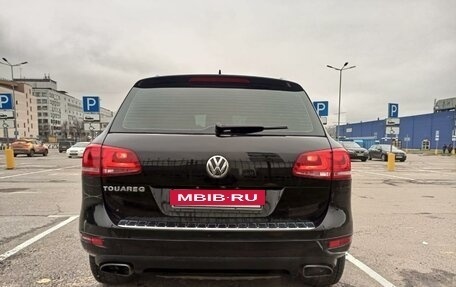 Volkswagen Touareg III, 2011 год, 2 500 000 рублей, 6 фотография