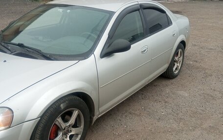 Dodge Stratus II, 2005 год, 425 000 рублей, 2 фотография