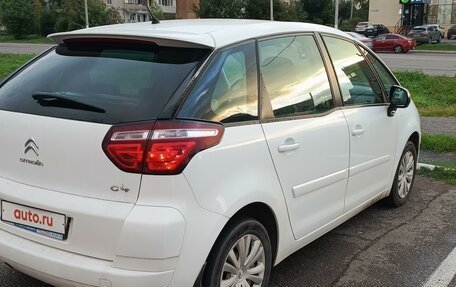 Citroen C4 Picasso II рестайлинг, 2011 год, 750 000 рублей, 4 фотография